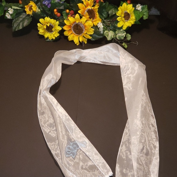 White holy communion dress - Picture 4 of 5